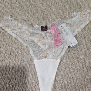 La SENZA White and Gold Lace Lingerie